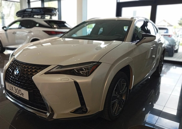 Lexus UX cena 253000 przebieg: 1, rok produkcji 2023 z Wołomin małe 137